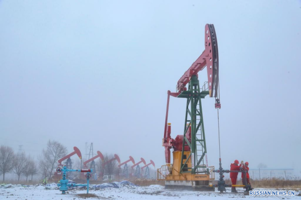 Центральная метеорологическая станция Китая объявила три тревоги в связи с непогодой