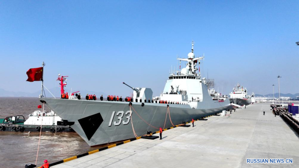 47-я флотилия ВМС НОАК отправилась в Аденский залив для конвоирования судов 47-я флотилия ВМС НОАК отправилась в Аденский залив для конвоирования судов